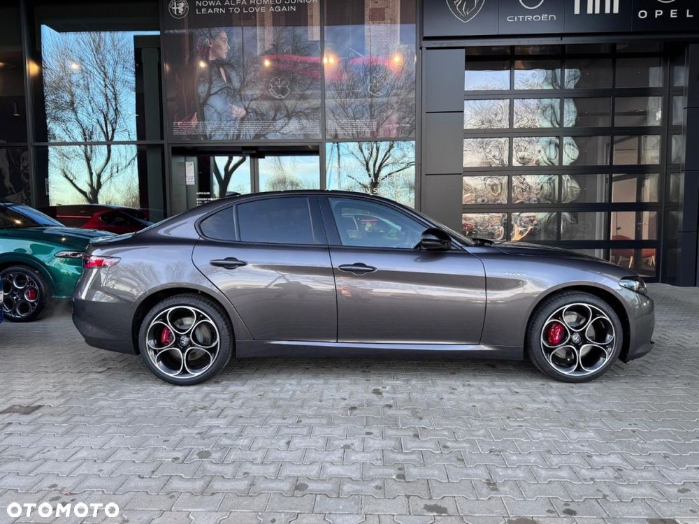 Alfa Romeo Giulia - 6