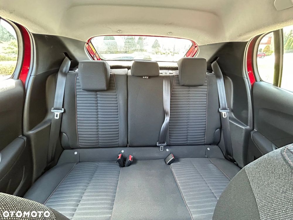 Peugeot 208 1.2 PureTech Allure S&S EAT8 - 17