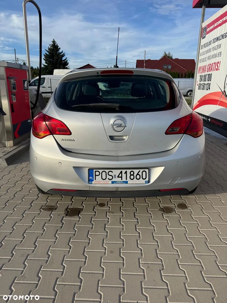 Opel Astra - 2