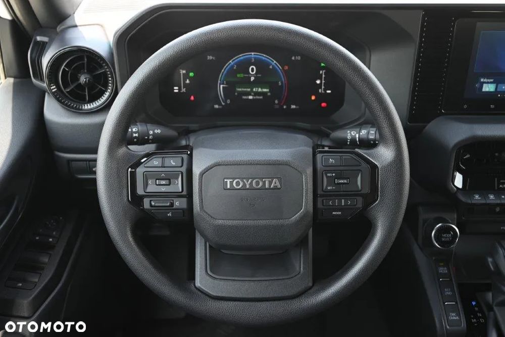 Toyota Land Cruiser - 17