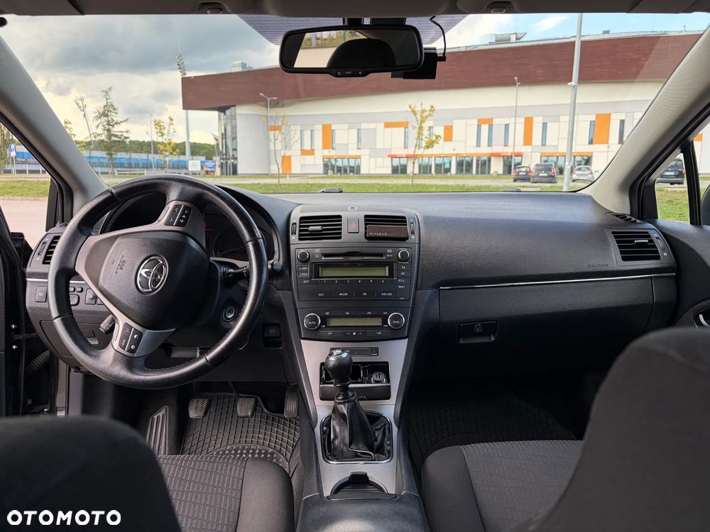 Toyota Avensis 2.0 D-4D Sol - 12