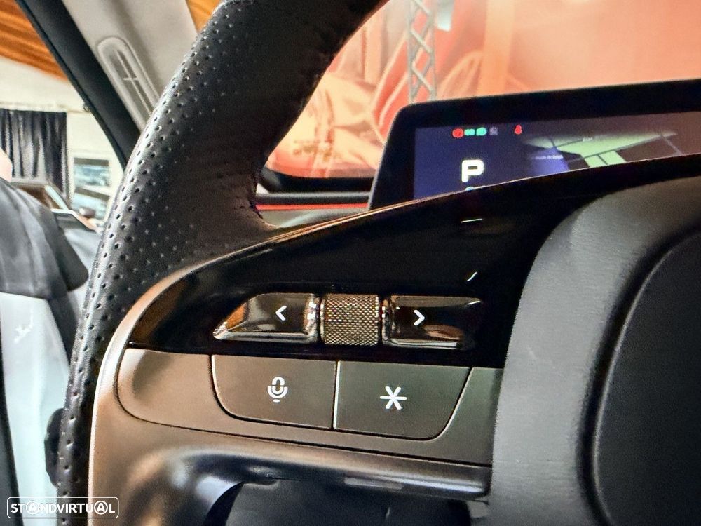 Xpeng P7i 86.2 kWh Long Range - 18