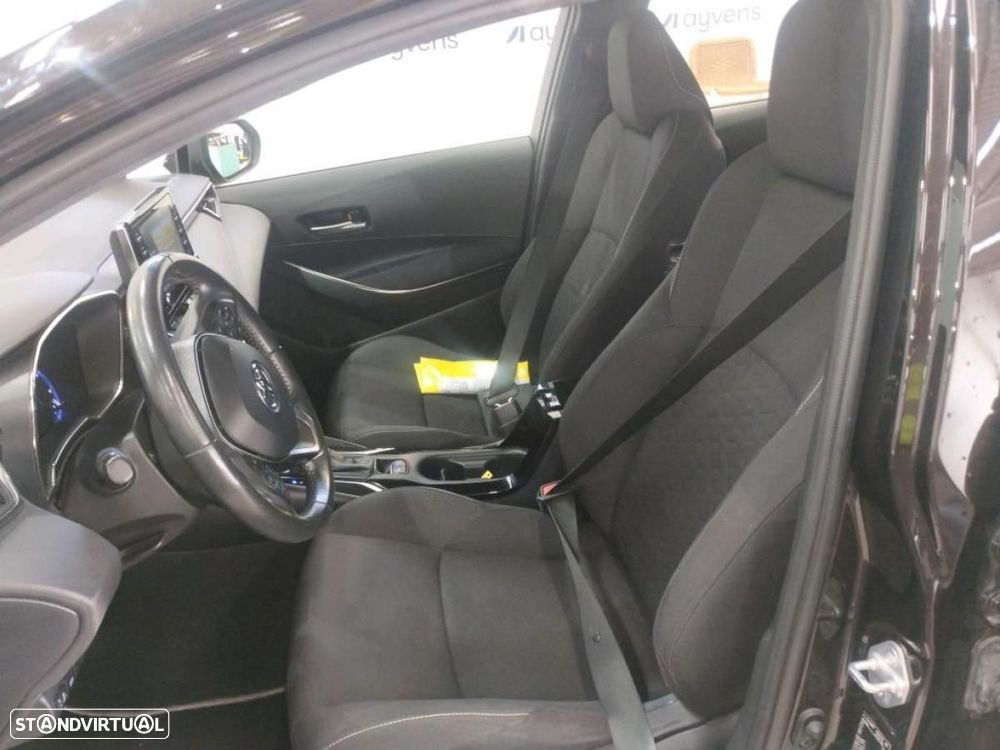 Toyota Corolla Touring Sports 1.8 Hybrid Comfort - 4