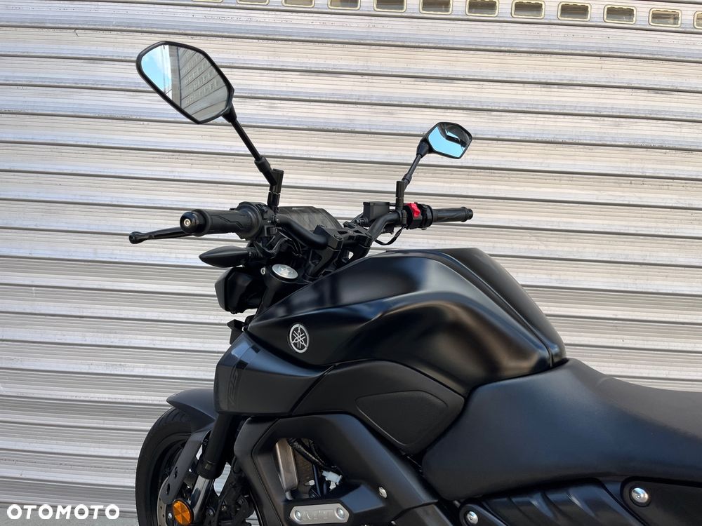 Yamaha MT - 11