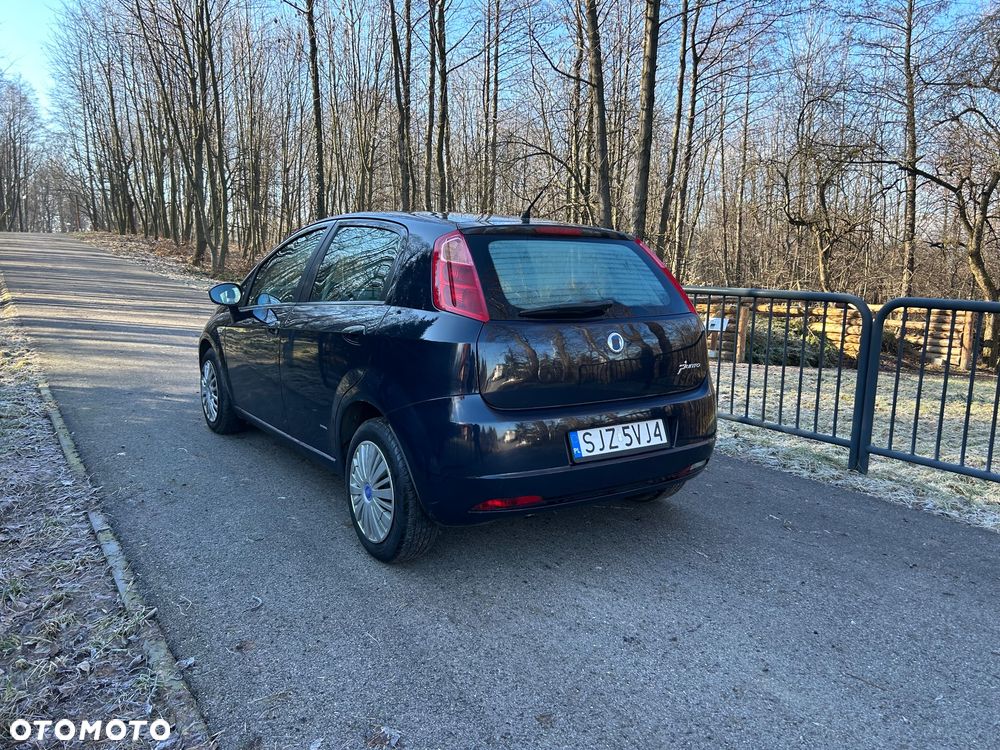 Fiat Grande Punto - 24