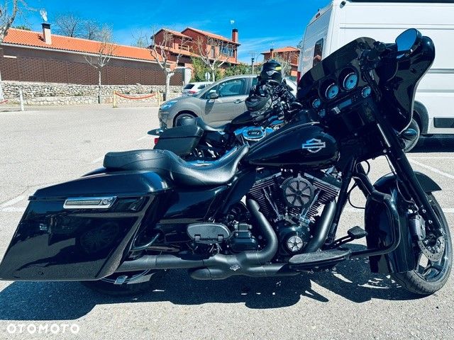 Harley-Davidson Touring Street Glide - 3