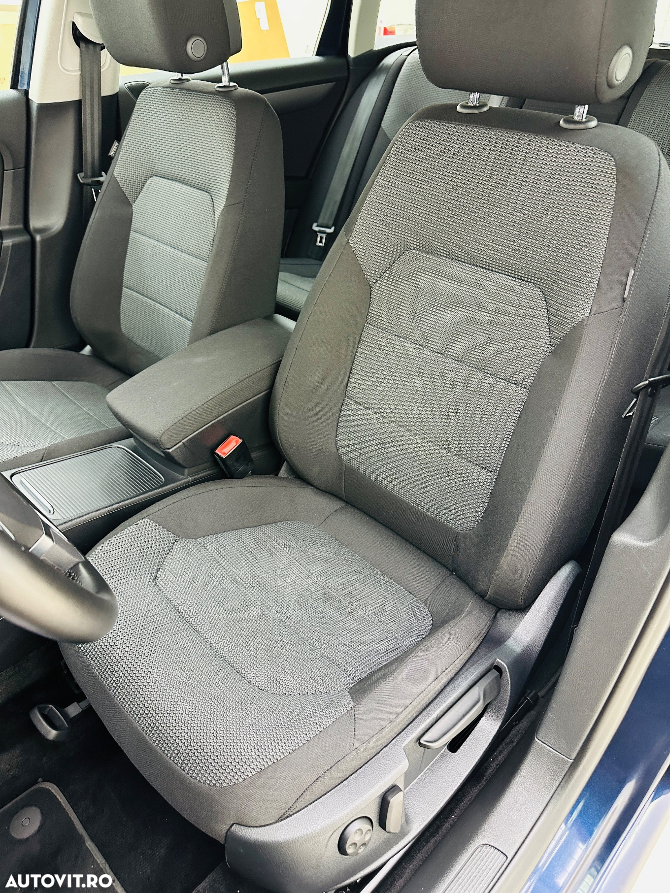 Volkswagen Passat Variant 1.6 TDI BlueMotion Technology Comfortline - 12