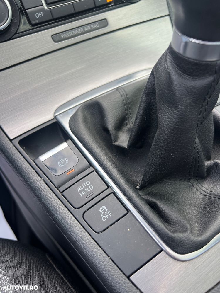 Volkswagen Passat Variant 1.6 TDI BlueMotion - 23