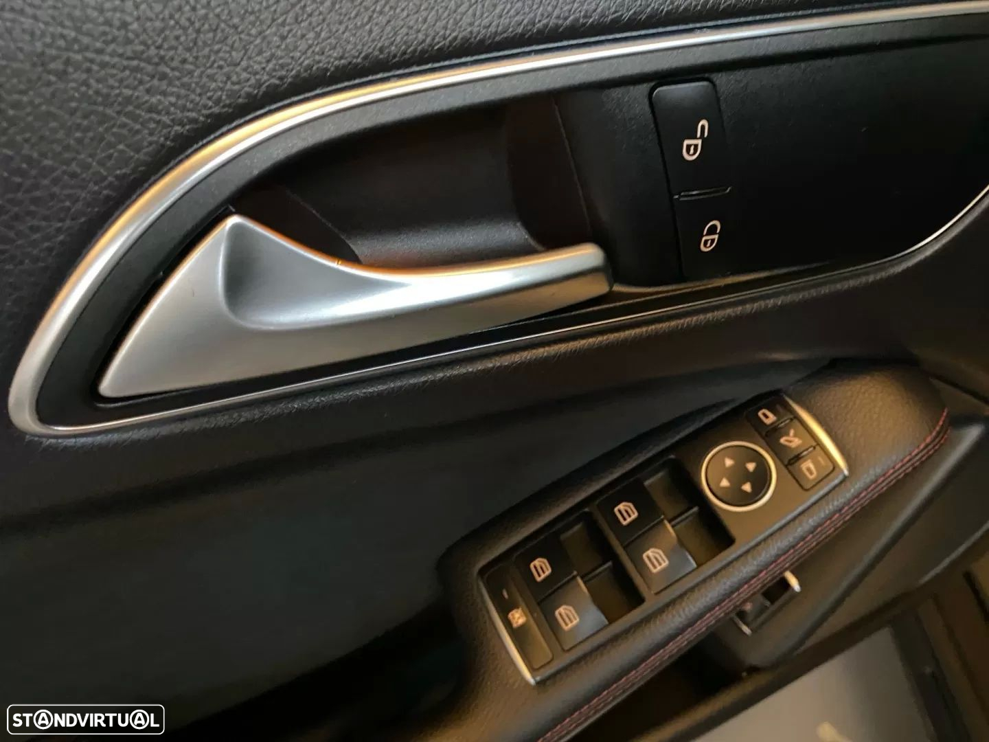 Mercedes-Benz GLA 220 d AMG Line - 15