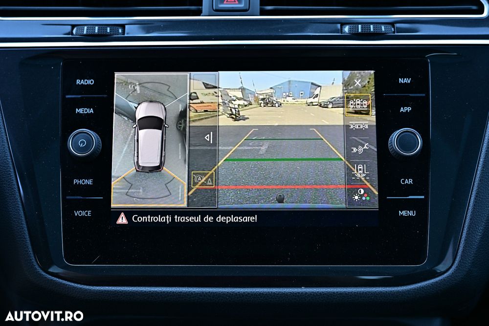 Volkswagen Tiguan - 34