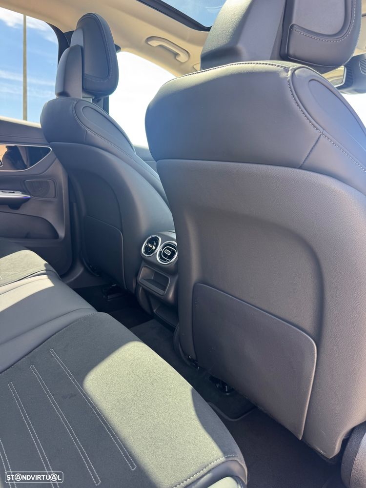 Mercedes-Benz GLC 300 e Coupe 4Matic - 10