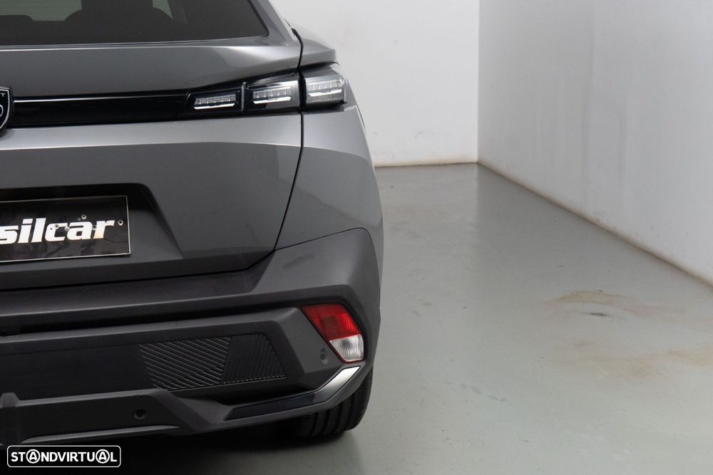 Peugeot 408 1.2 Hybrid Allure e-DCS6 - 24