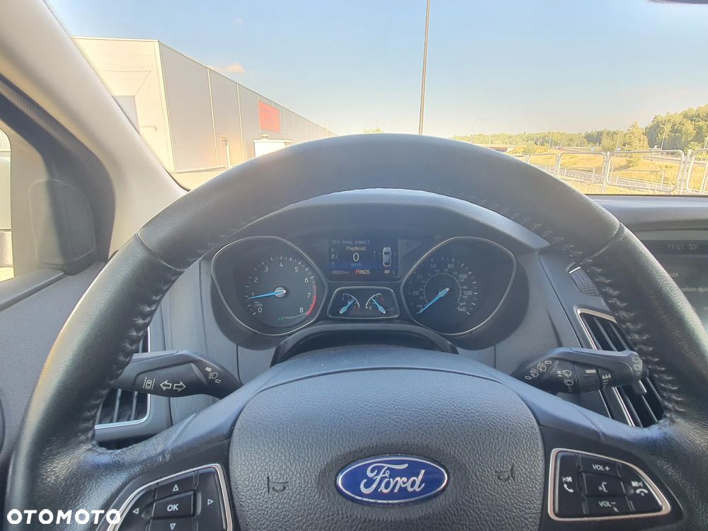 Ford Focus - 13