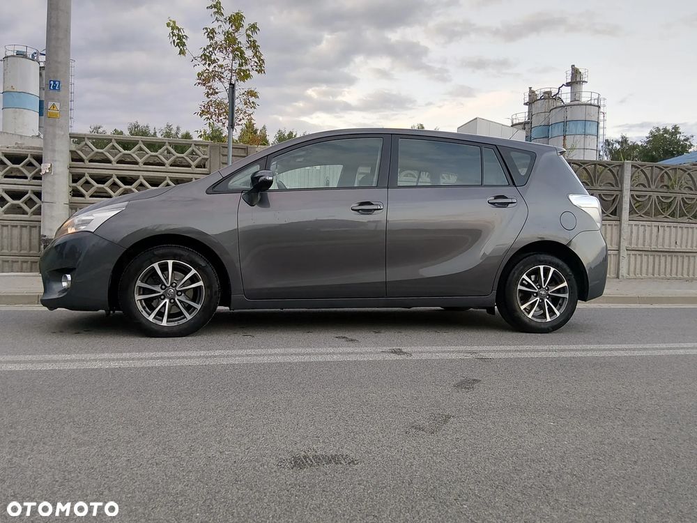 Toyota Verso - 7