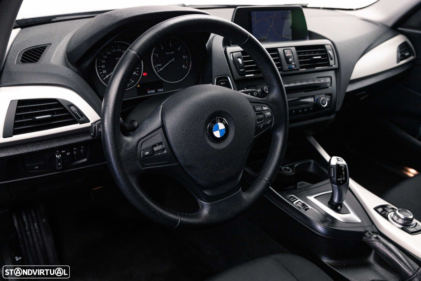 BMW 116 dA Line Urban - 8