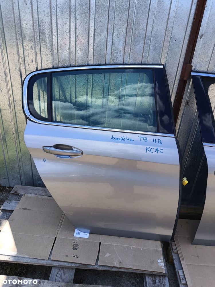 peugeot 308 t9 ii 13r- drzwi prawy tył hb kcac oryginalny lakier kompletne - 1