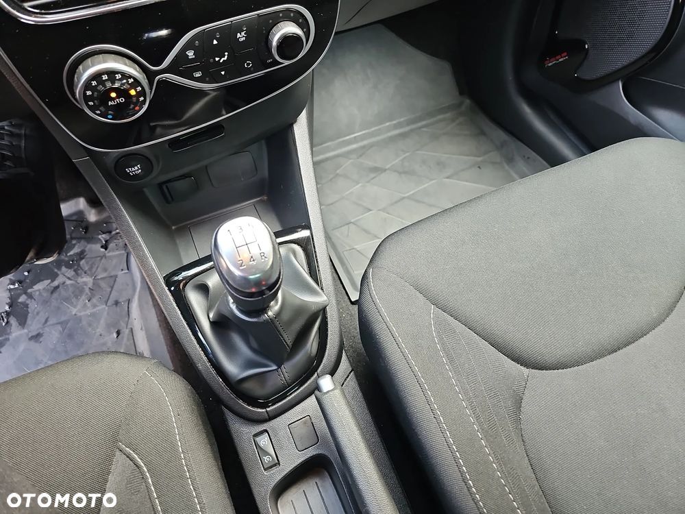 Renault Clio 0.9 TCe Limited - 16