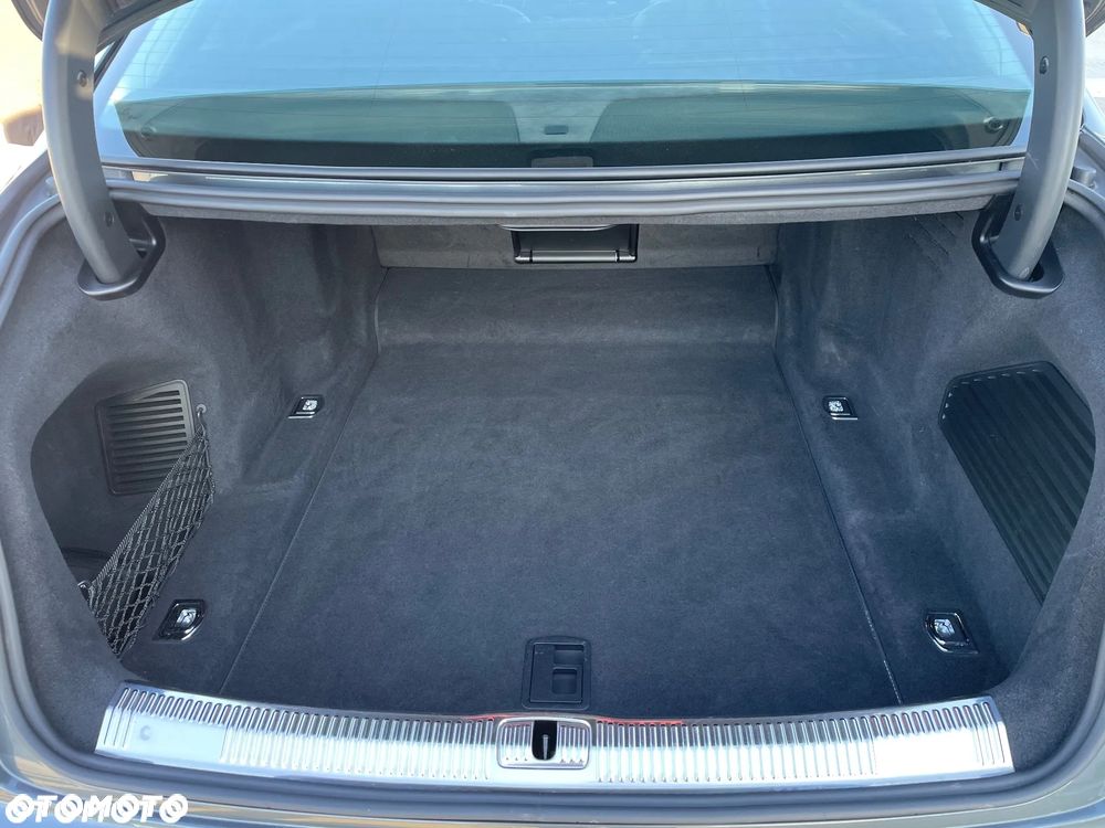 Audi A8 L 55 TFSI mHEV Quattro Tiptr - 38