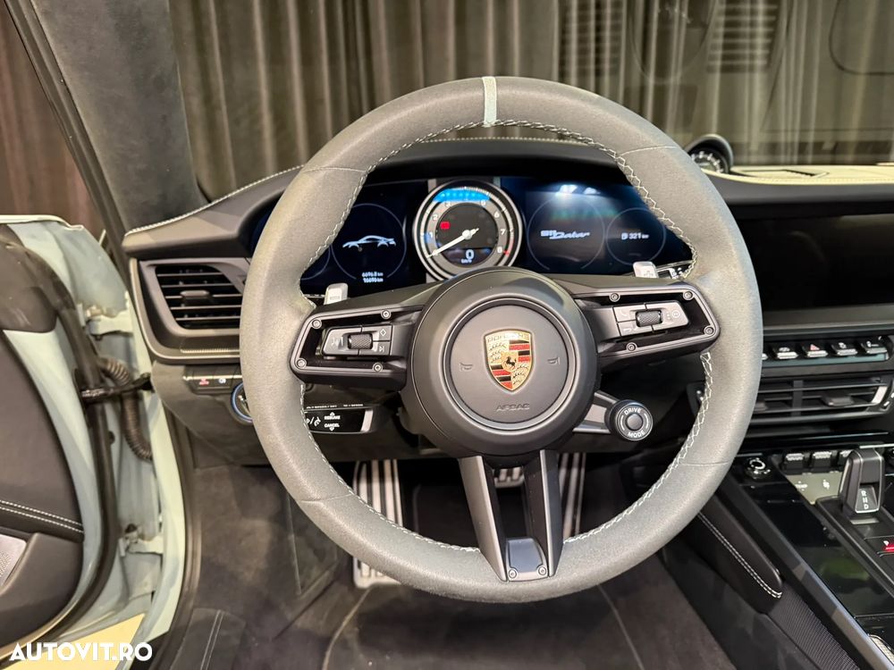 Porsche 911 Dakar - 25