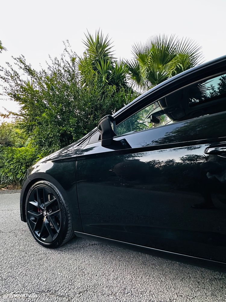 SEAT Leon 2.0 TDI DPF S&S DSG FR - 26