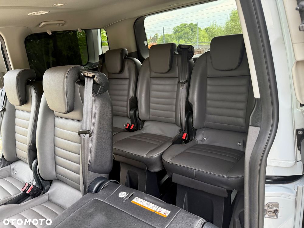 Ford Tourneo Custom 2.0 EcoBlue L1 Titanium - 14