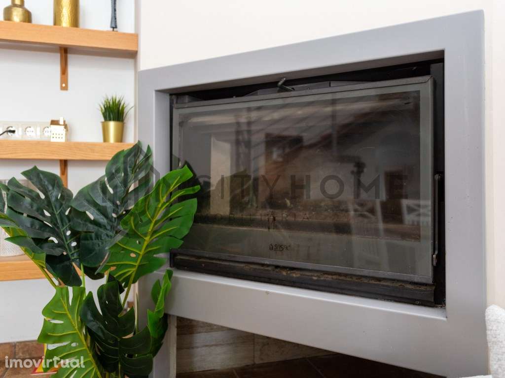 Moradia T5 remodelada, com garagem - Grande imagem: 4/42