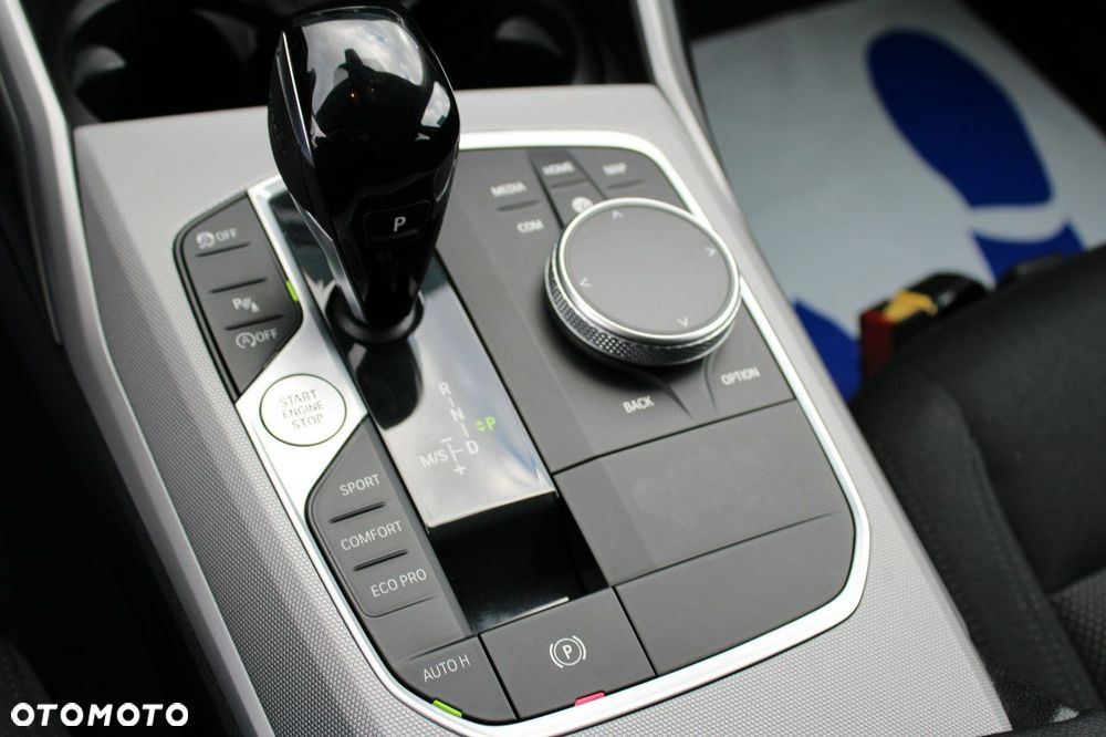 BMW Seria 3 - 32