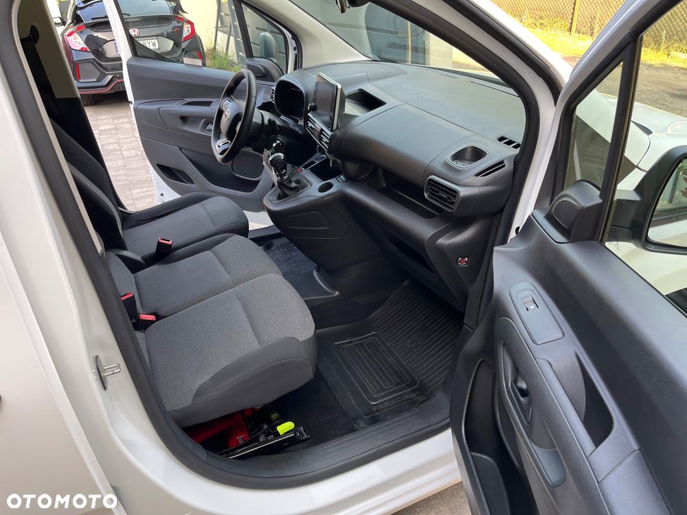 Toyota Proace City - 26