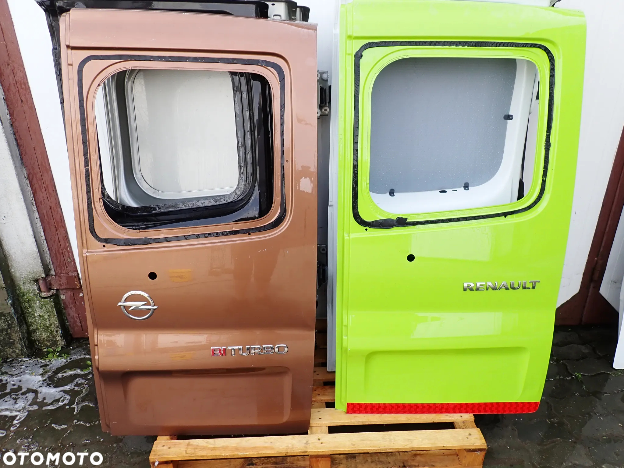 Trafic 3 VivaroB Talento NV300 Drzwi Tylne - 8