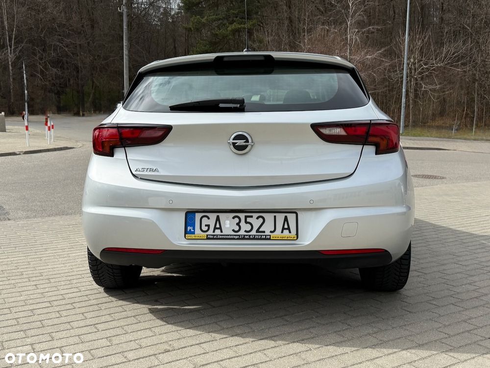 Opel Astra 1.4 T Enjoy S&S - 11