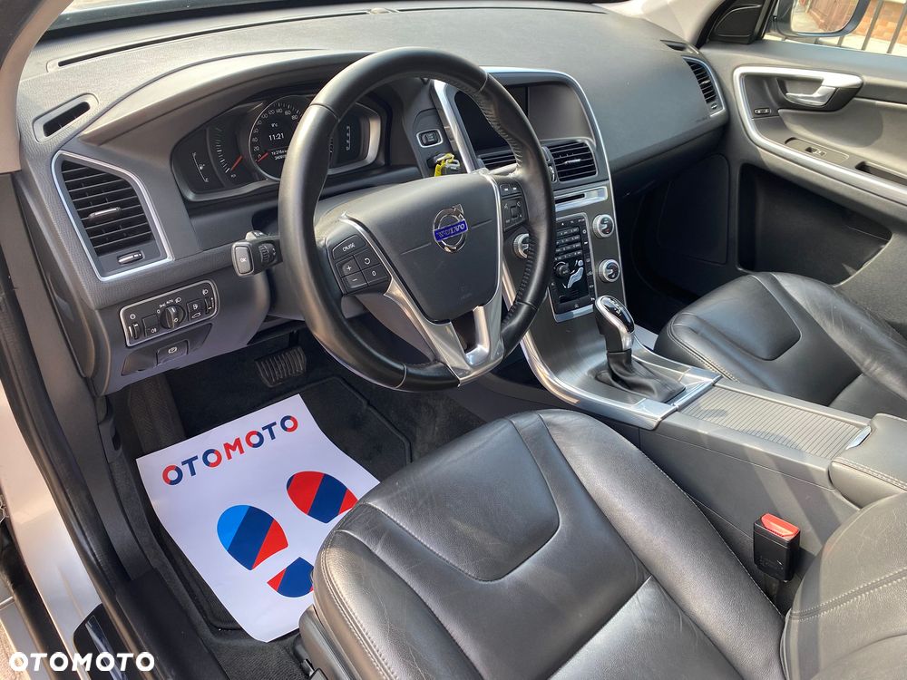 Volvo XC 60 D3 Geartronic Momentum - 4