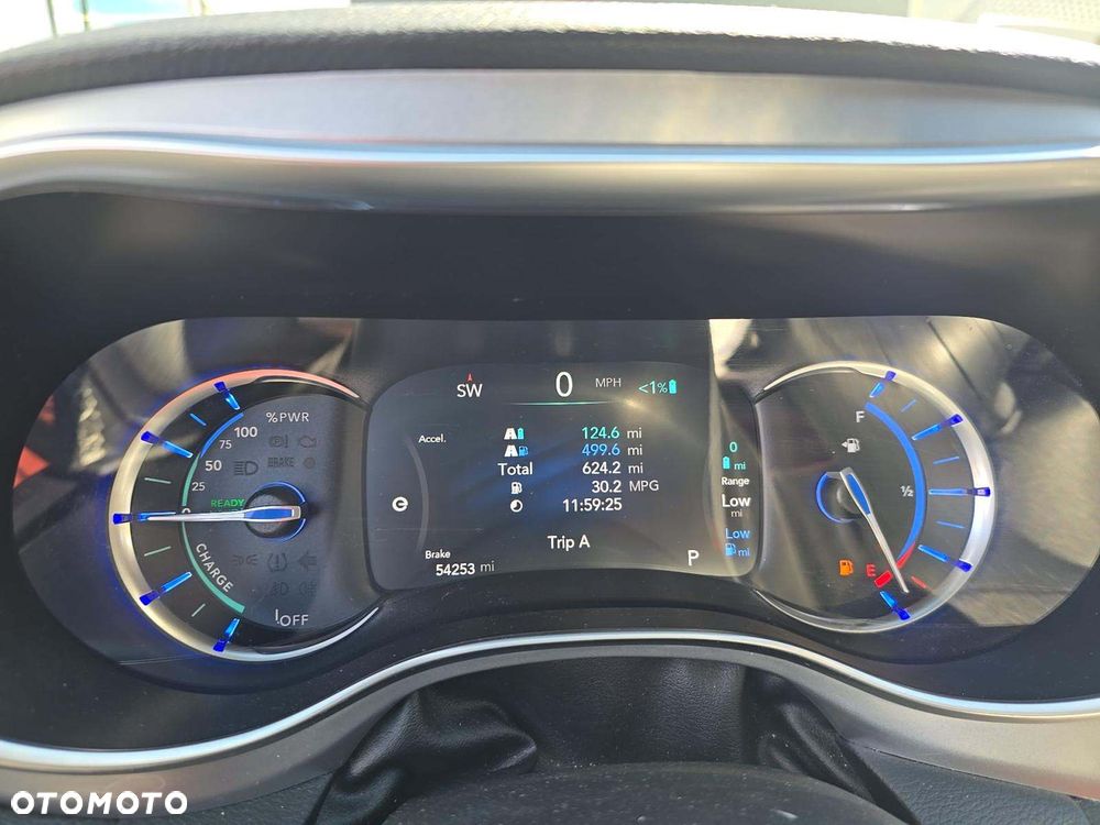 Chrysler Pacifica - 7