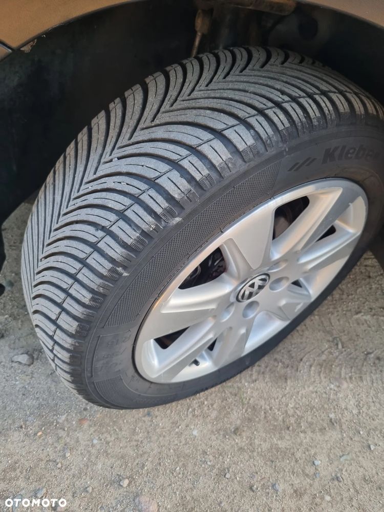 Volkswagen Touran 2.0 TDI DPF Highline DSG - 26