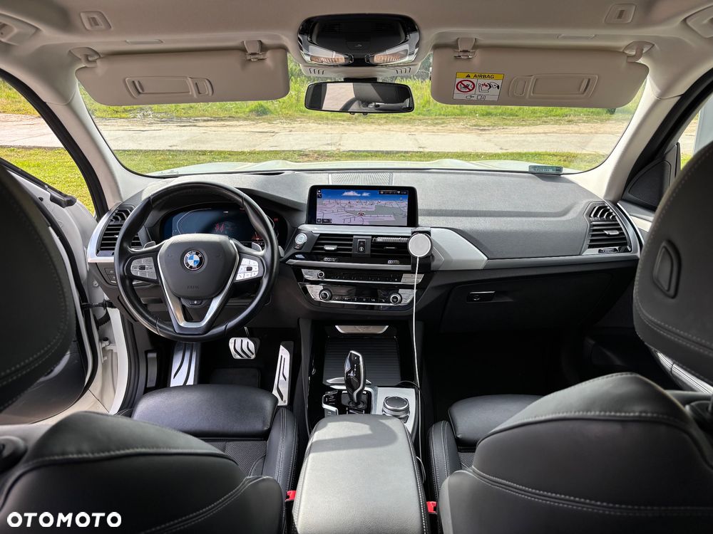 BMW X3 xDrive20d xLine - 24