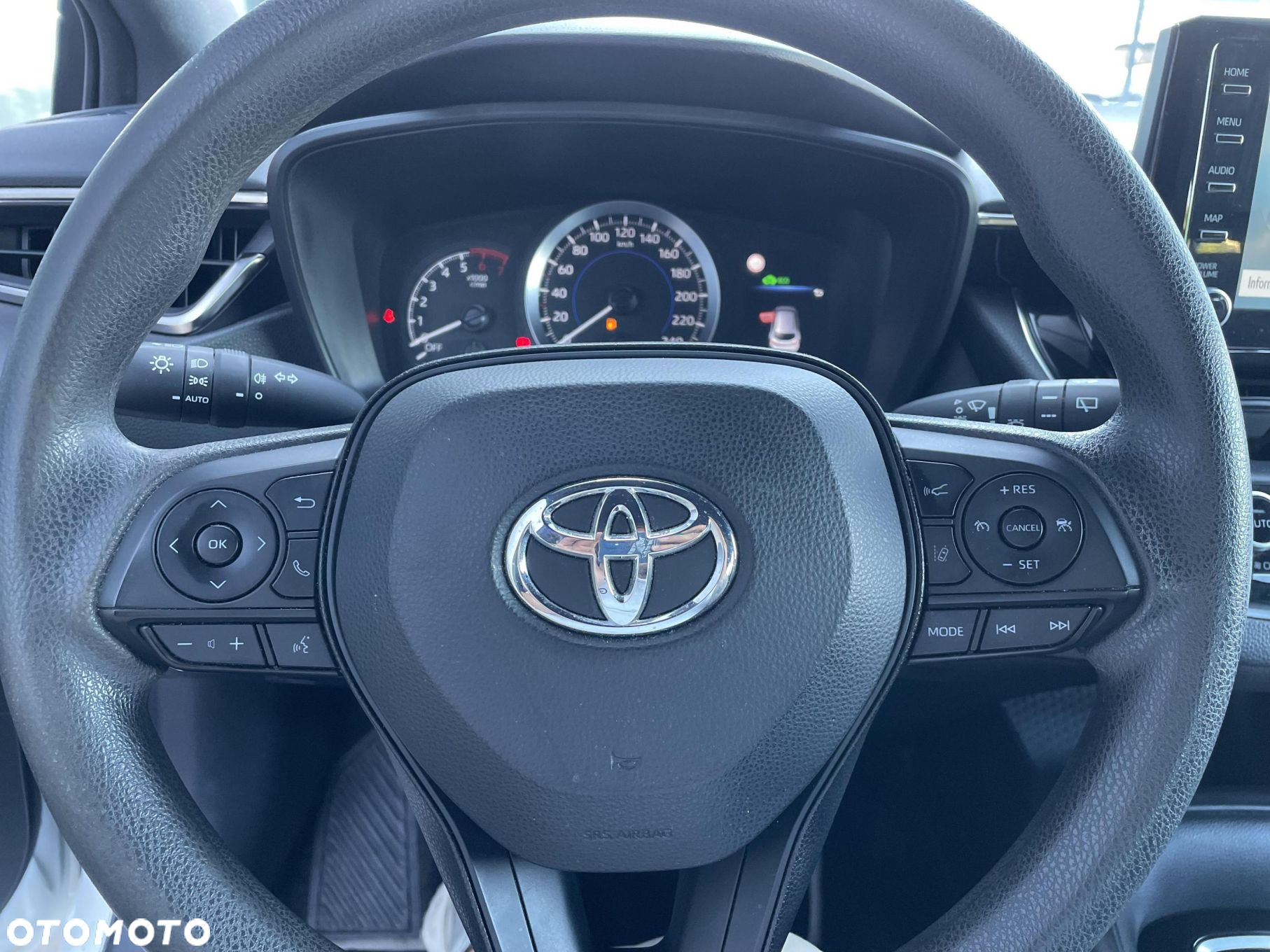 Toyota Corolla - 21