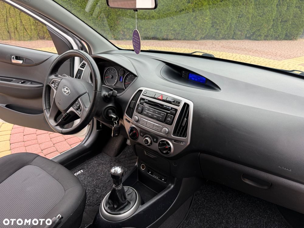 Hyundai i20 1.2 Trend - 30