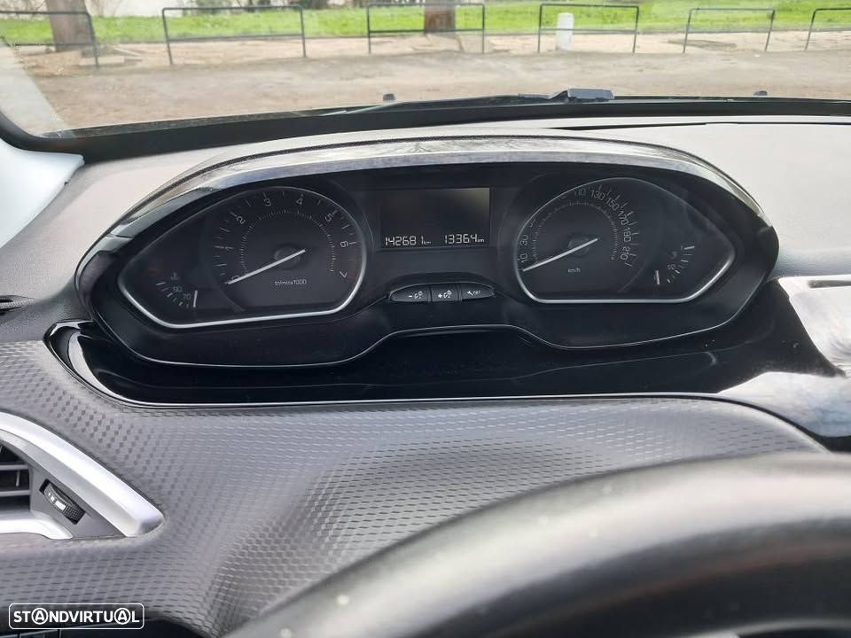 Peugeot 2008 PureTech 82 Active - 9