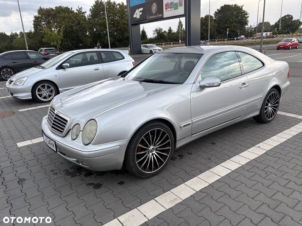 Mercedes-Benz CLK - 2