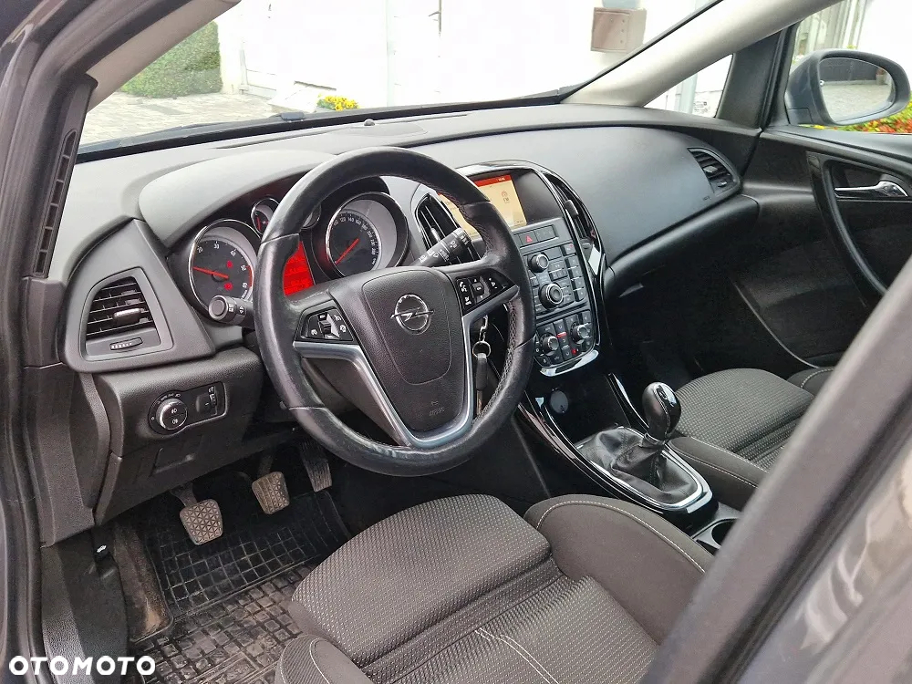 Opel Astra IV 1.6 CDTI Cosmo - 15