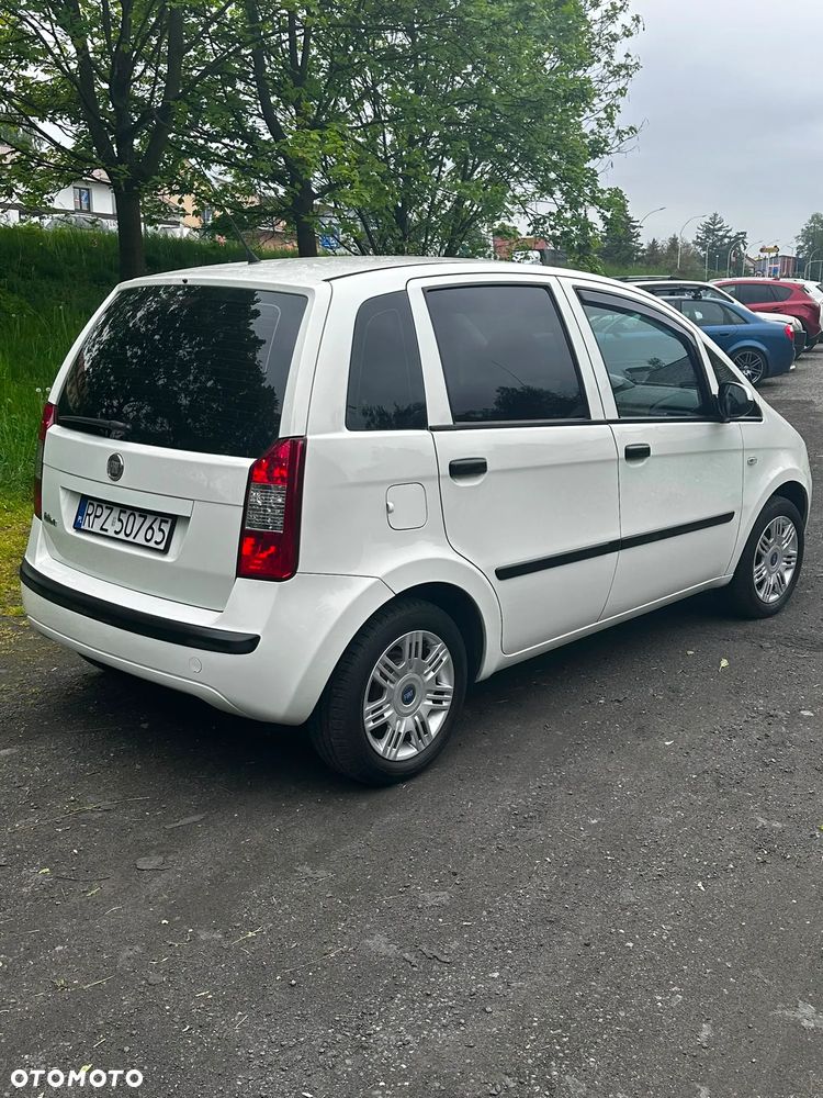 Fiat Idea 1.4 8V - 6