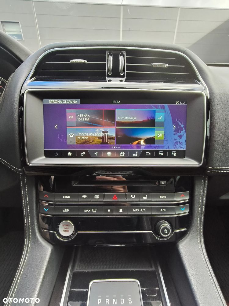 Jaguar F-Pace S AWD - 16