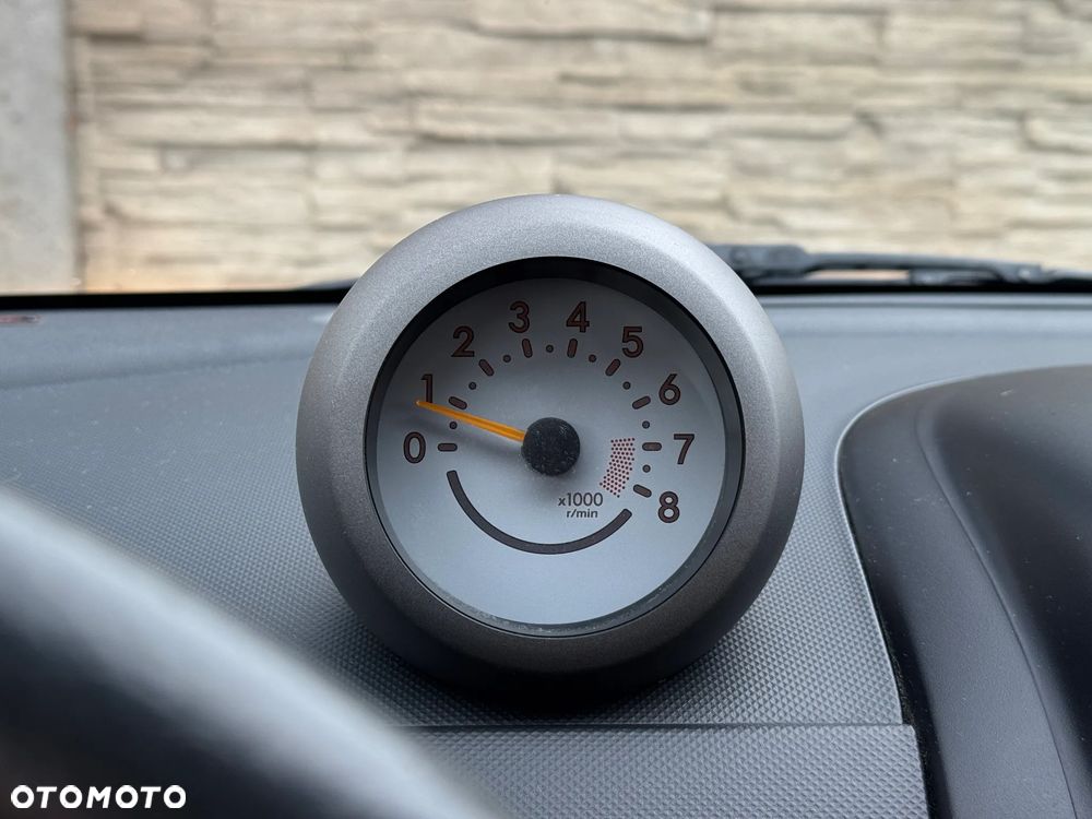 Daihatsu Sirion 1.3 - 26