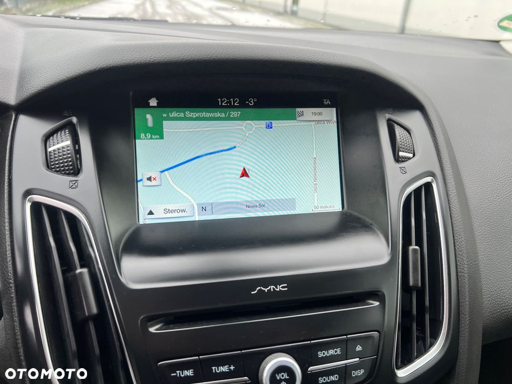 Ford Focus SW 1.5 EcoBoost S&S Titanium - 28