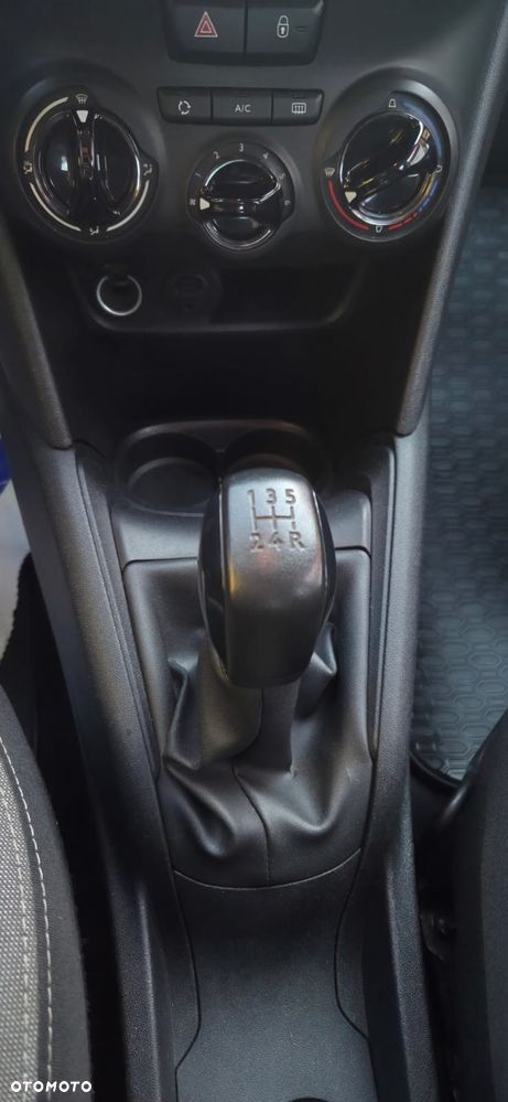 Peugeot 208 1.2 PureTech GPF Signature S&S - 11