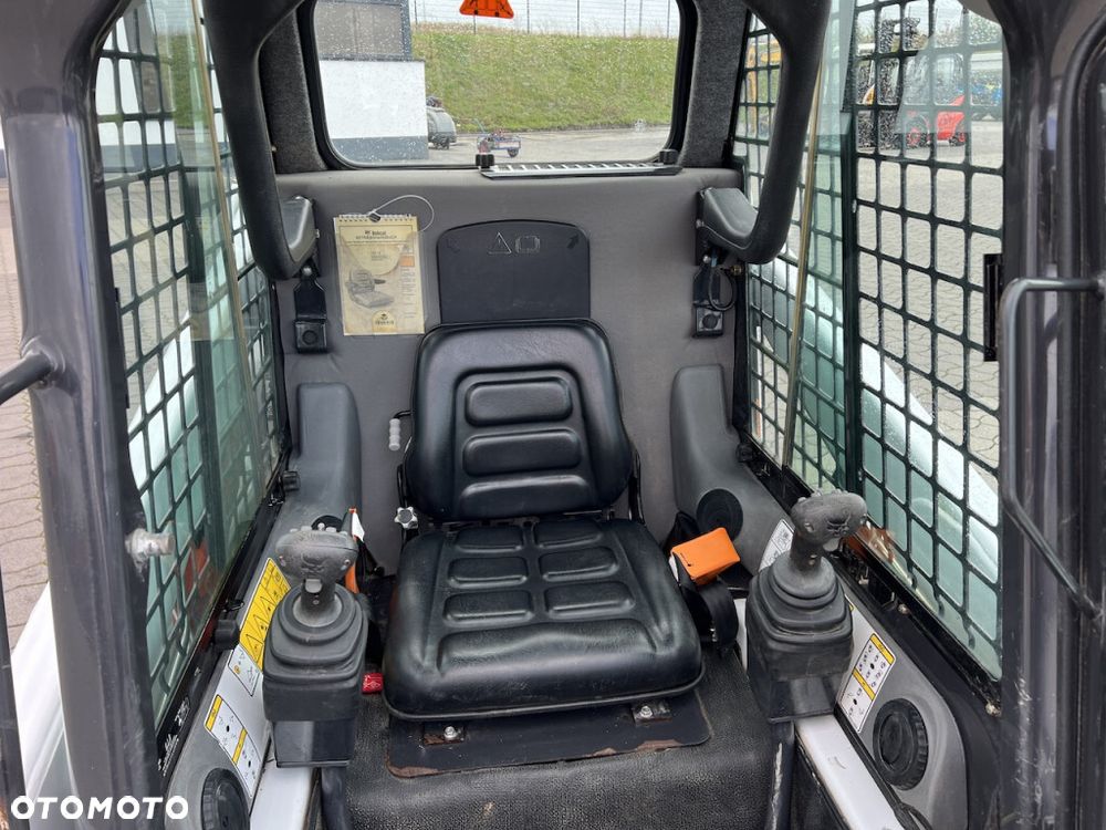 Bobcat Bobcat S 100 - 1,8 tony + widły MINI KOPARKA, Miniładowarka 2017 - 3