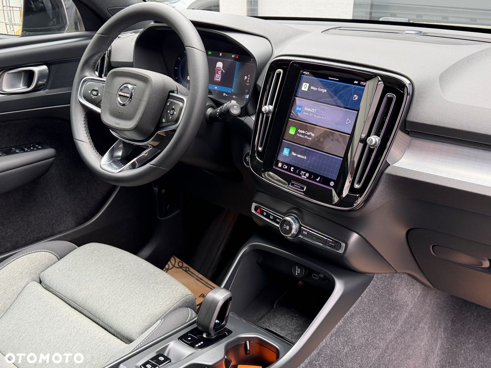 Volvo XC 40 B3 B DKG Plus Black Edition - 35