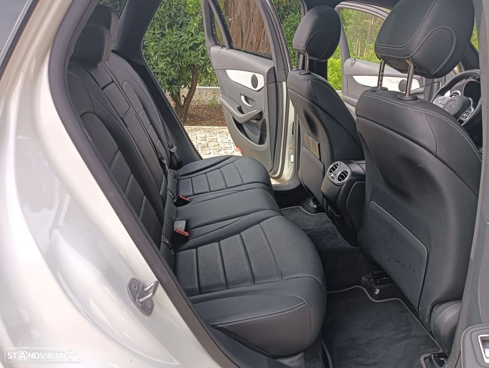 Mercedes-Benz GLC 220 d 4Matic 9G-TRONIC AMG Line Plus - 22