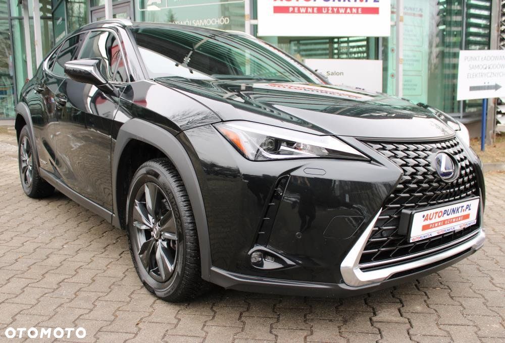 Lexus UX - 3