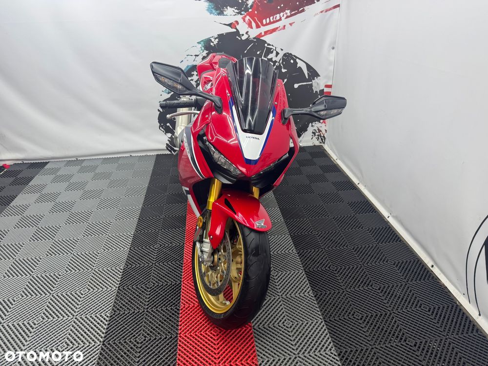 Honda CBR - 41