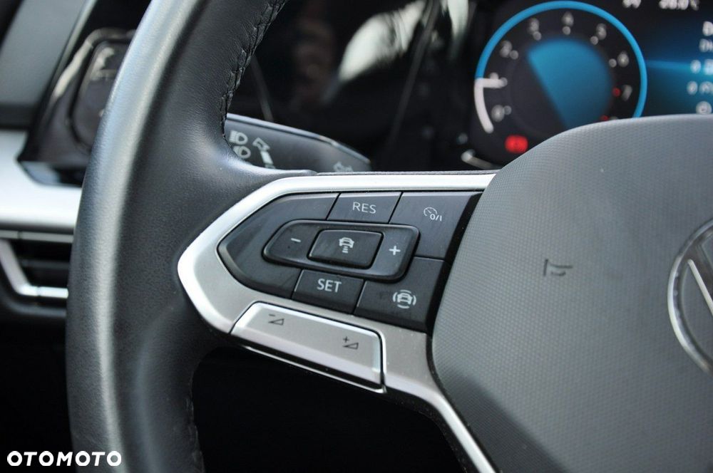 Volkswagen Golf - 20